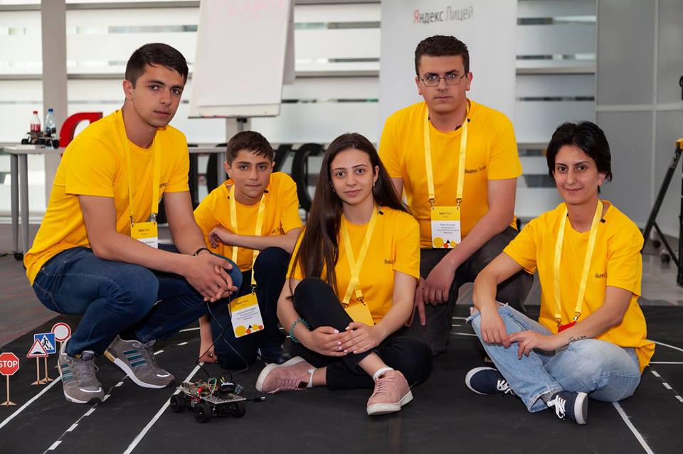 Yandex ծրագրավորման դպրոցի դիմորդների թեստավորման փուլ՝ ՎՏԿ-ում