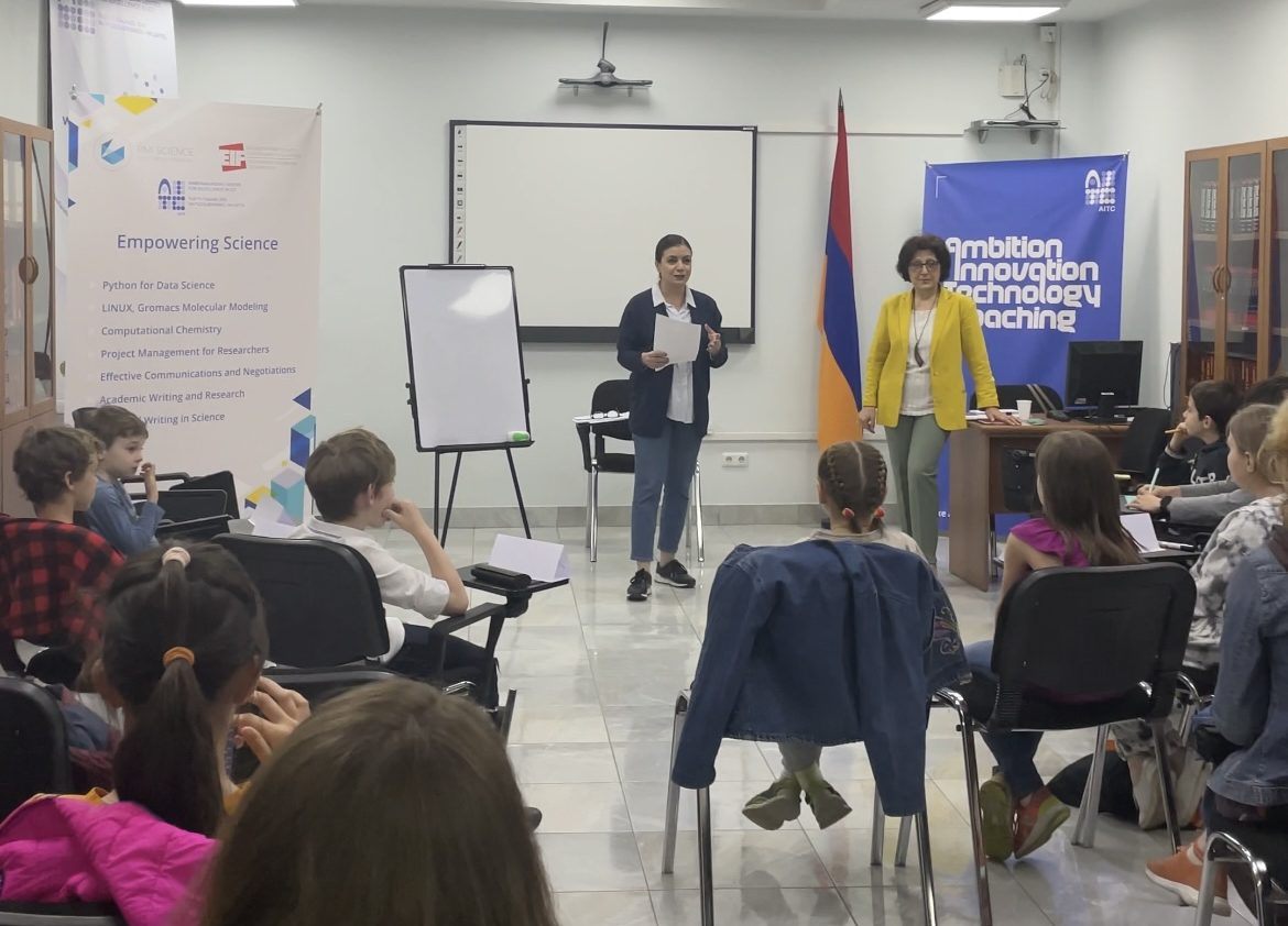 AITC/EIF կենտրոնը նախաձեռնել է հայերենի անվճար դասընթաց ռուսախոս երեխաների համար